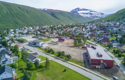 Tromsdalen skole sommer